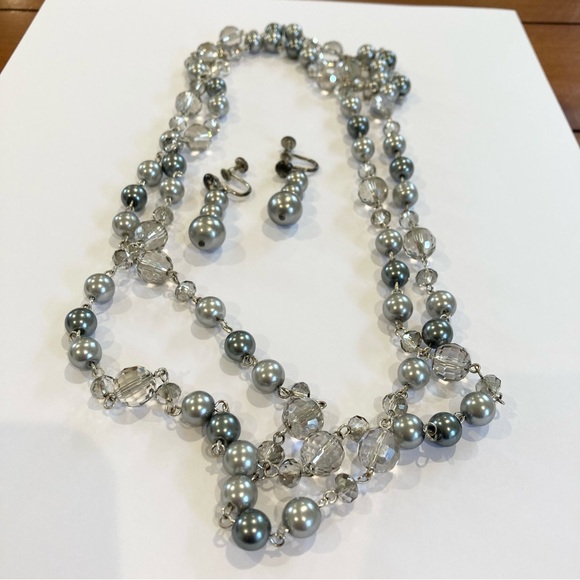 Jewelry - Pearl Necklace vintage earrings set gray pearl long crystal glass silver
